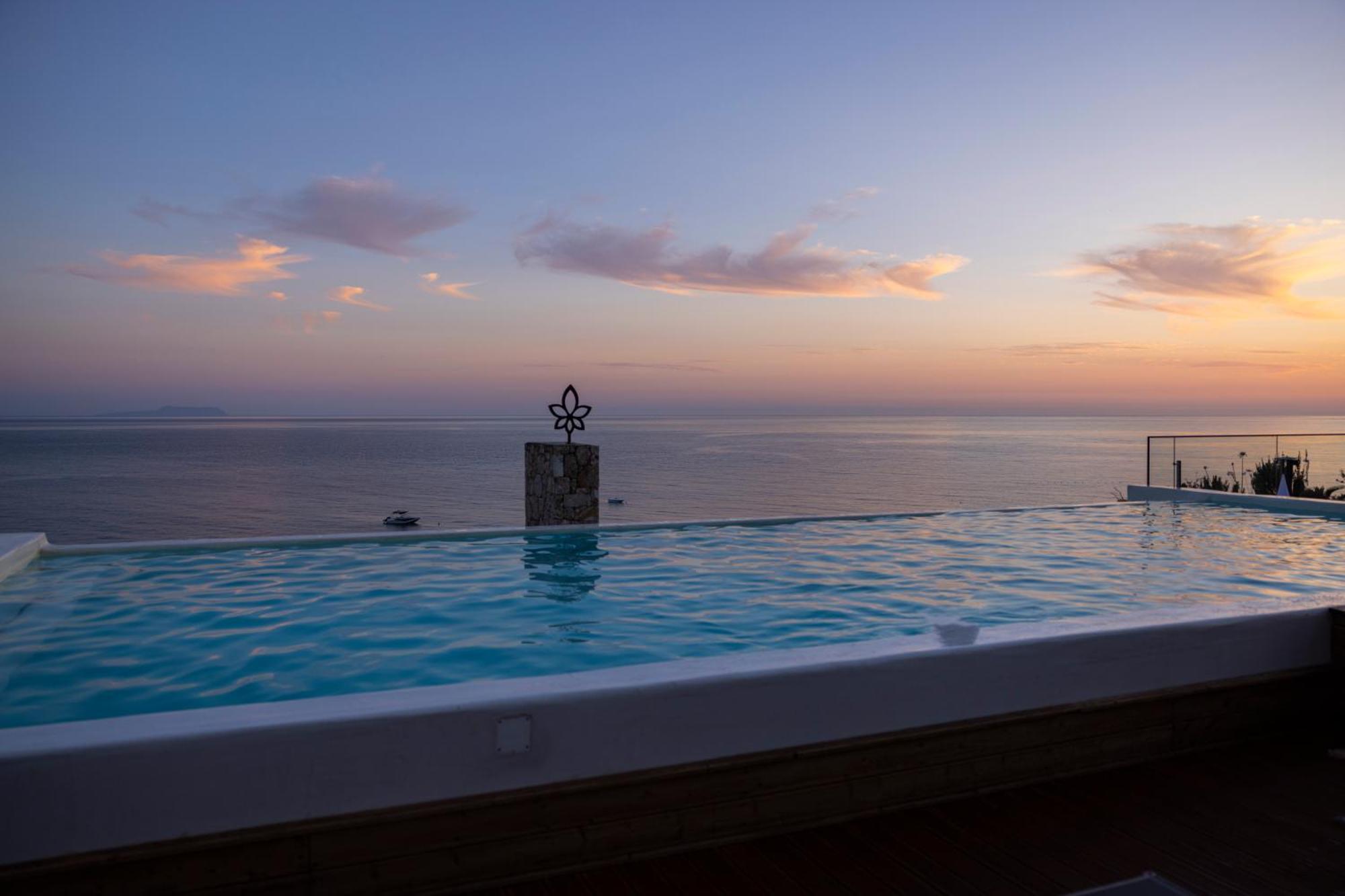 La Brisa Boutique Hotel เดอร์มี ภายนอก รูปภาพ
